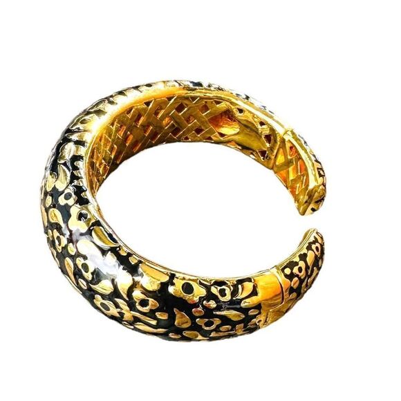 LAUREN G. ADAMS FLOWERS BY ORLY Elegant 18k Gold Plated Handmade Bangle Cuff Bra - Picture 8 of 9